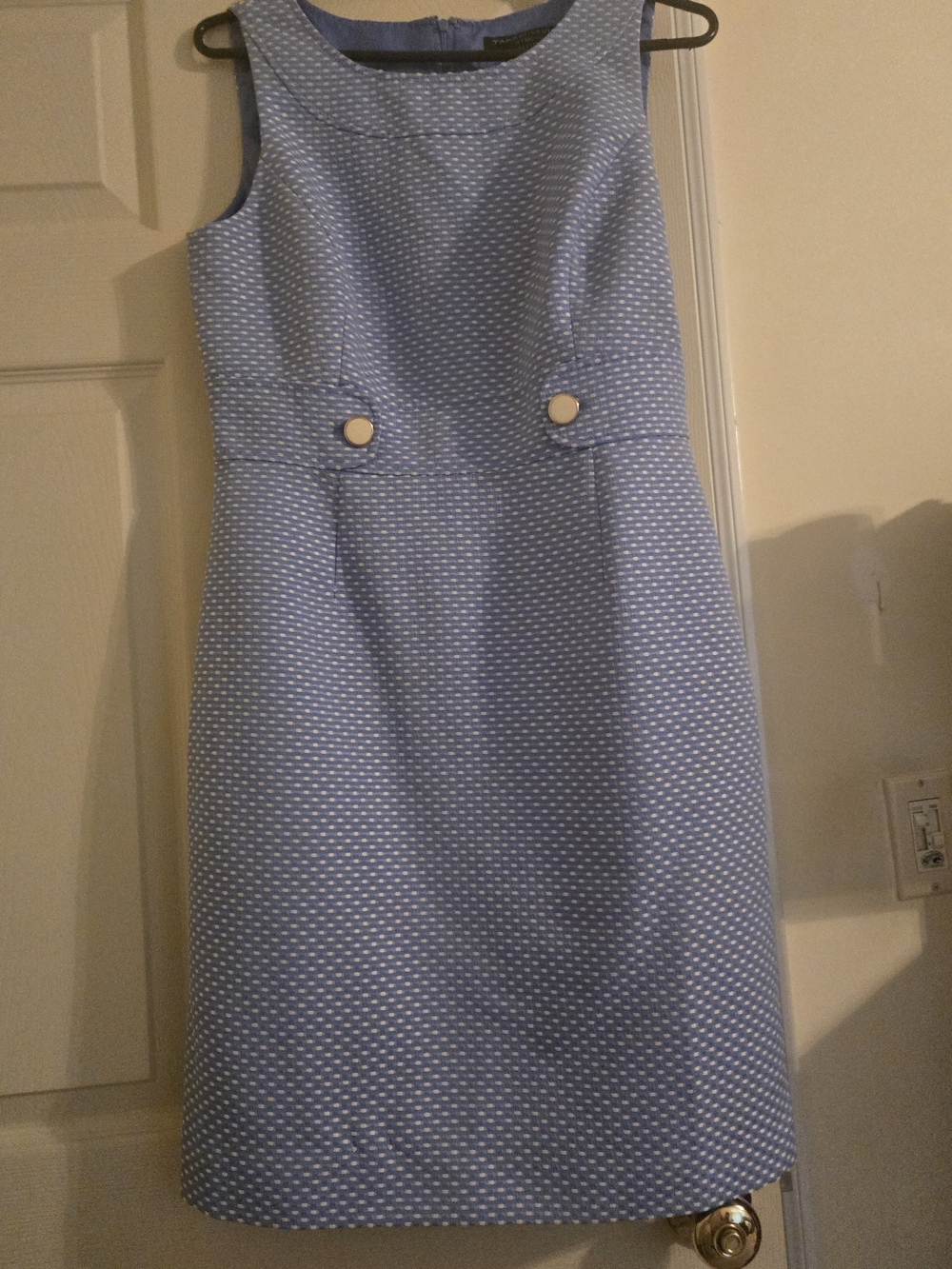 Tahari Classy Flattering Sleeveless Light Blue Textured Sheath Dress